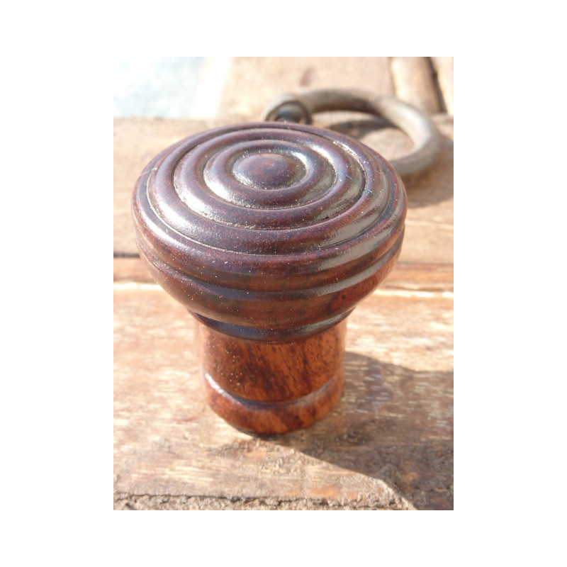 butons in wood Spirale
