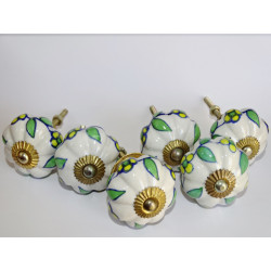 Set of 6 porcelain buttons - Lot 62
