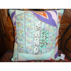            cushion cover old tissus...