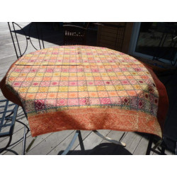             table covers 105x105 cm...