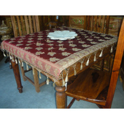 table cover organdi sheer 110x110 cm red