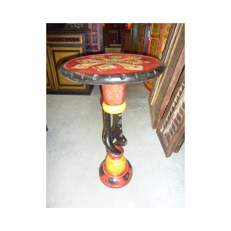 Pedestal embossed painted twisted (GM).
