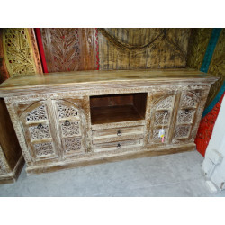 Long flat tv cabinet with 4 alcove...