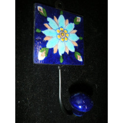             8x8 cm dark-blue flower...