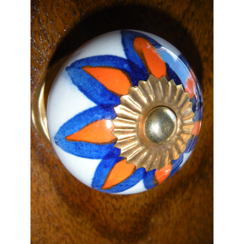 Porcelain knobs star orange blue