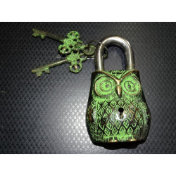 Indian padlock shaped green owl